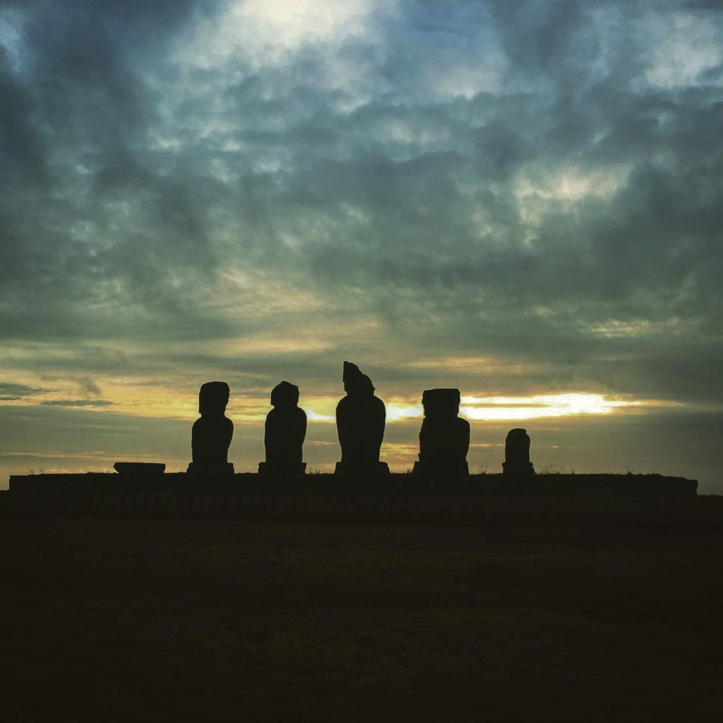Tahai Sunset Easter Island isla de pascua