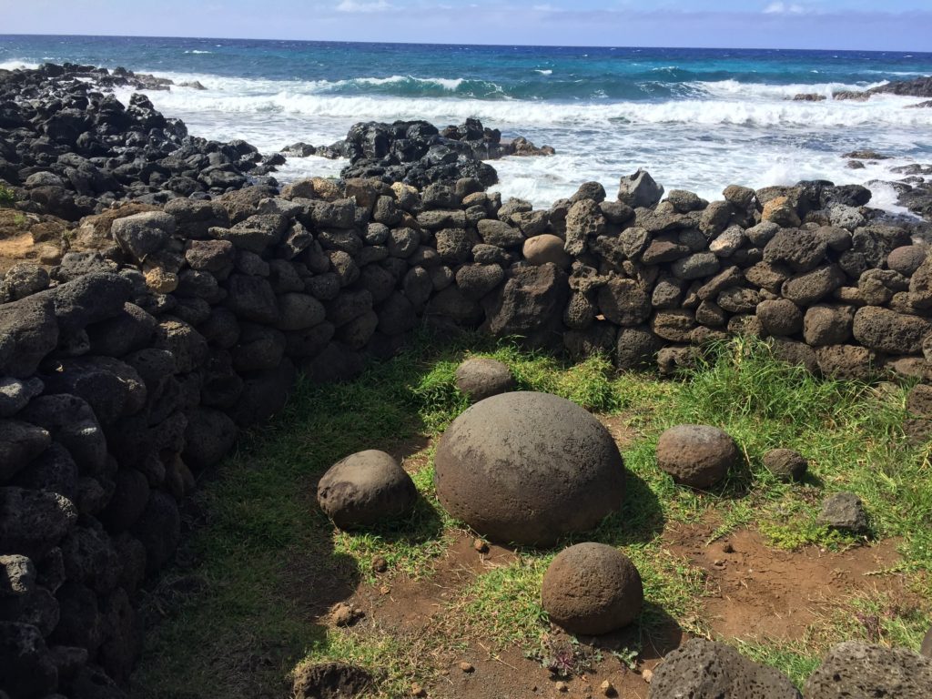 Te Pito Kura Easter Island isla de pascua